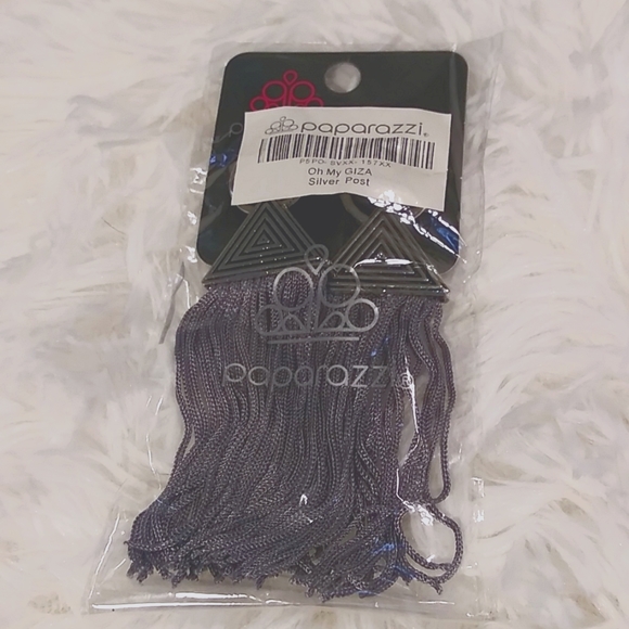 NWT Oh My GIZA silver fringe post back earrings - Picture 3 of 7